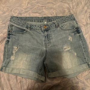 Jennifer Lopez Size 10 Jean shorts USED